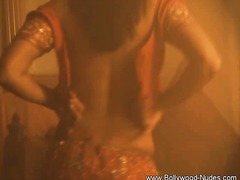 Undressed bollywood chick